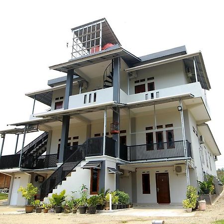 Oyo 739 Guest House Si Kancil Bengkulu Buitenkant foto